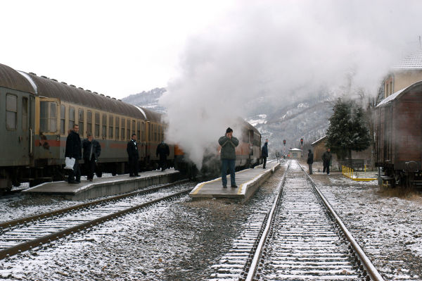 ks-mitrovica_station-2004-markku_salo-full.jpg